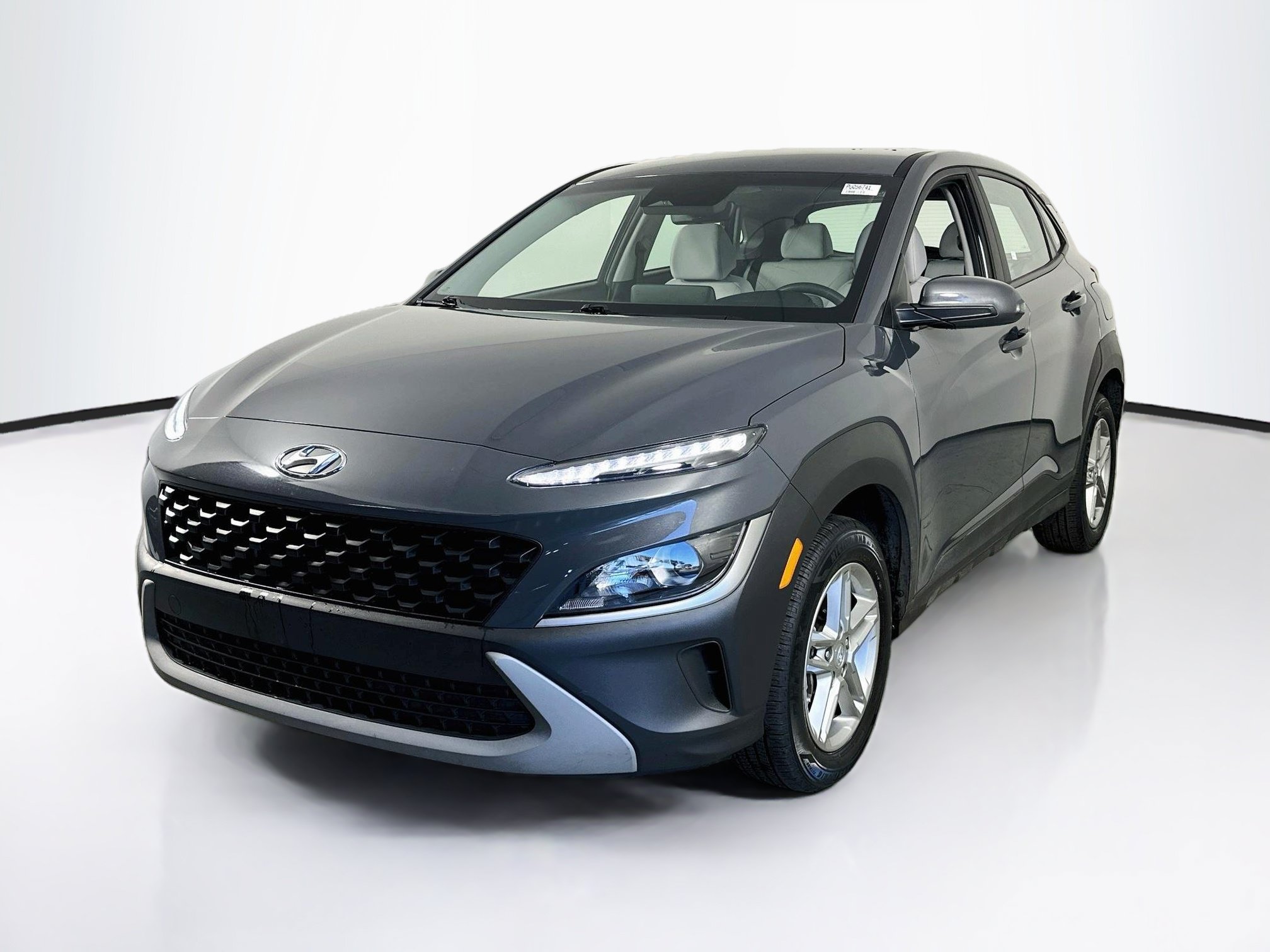 Used 2023 Hyundai Kona SE AWD/4WD image 1