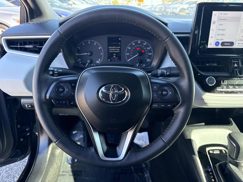 Used 2024 Toyota Corolla SE image 27