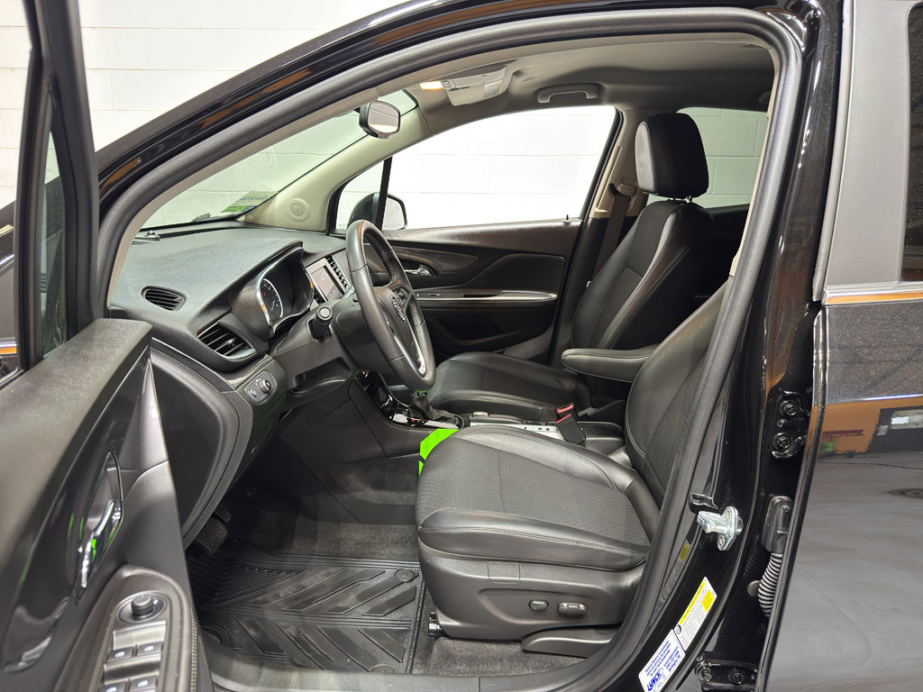 Used 2022 Buick Encore Preferred w/ Safety Package image 14