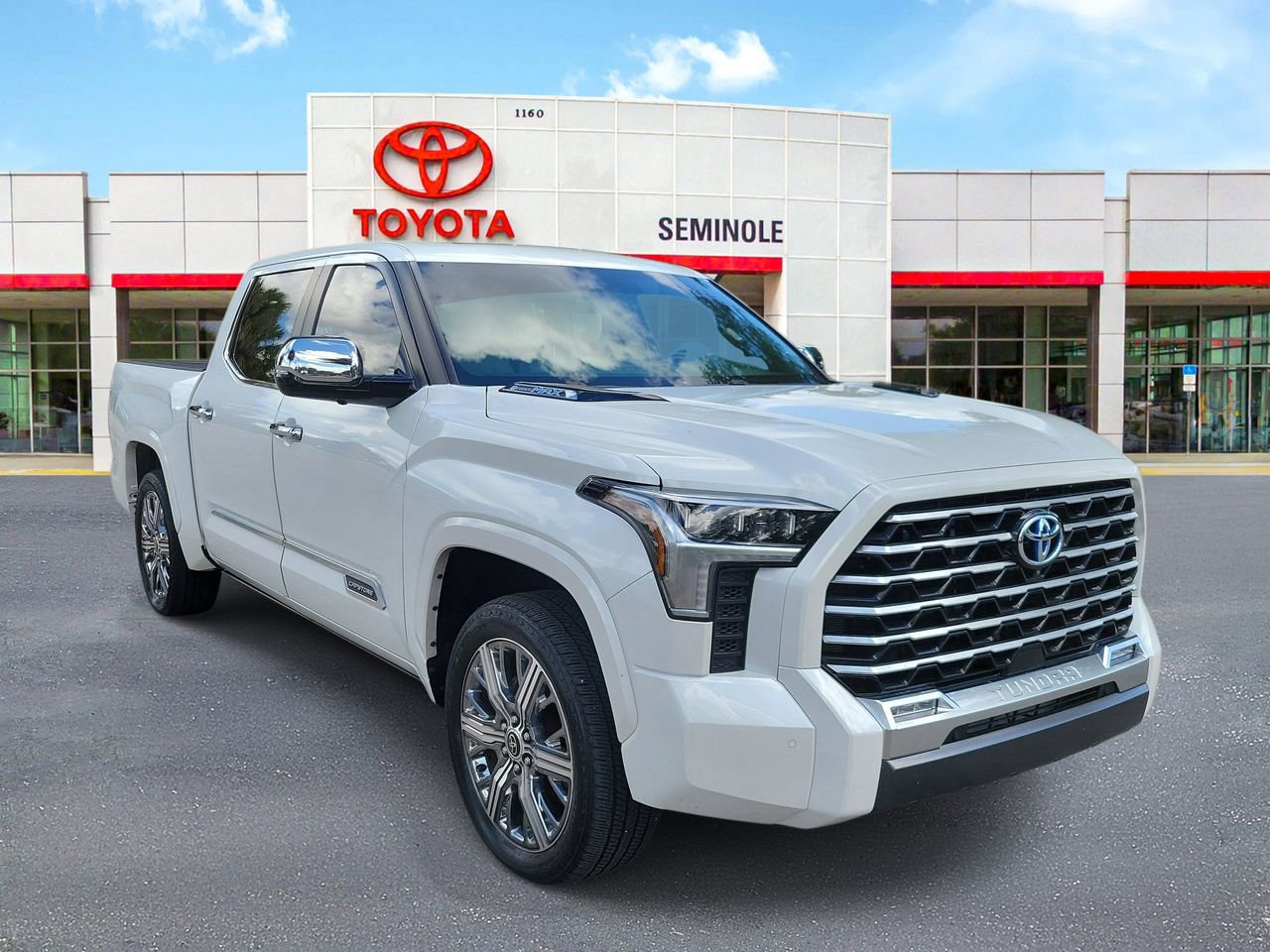 Used 2024 Toyota Tundra Capstone AWD/4WD image 2