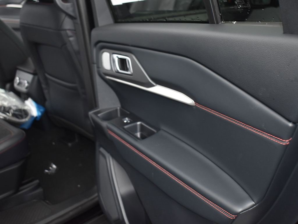 New 2026 Ford Explorer ST w/ Sun And Sound Package image 15