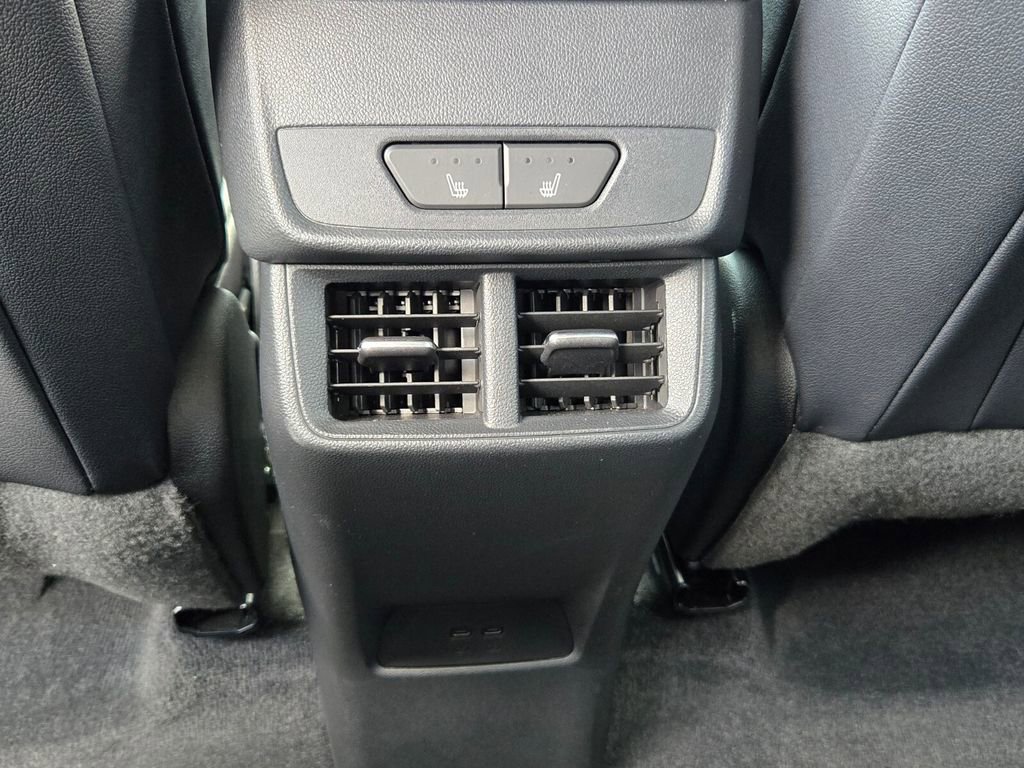 Used 2025 Chevrolet Equinox RS w/ Safety and Technology Package image 15