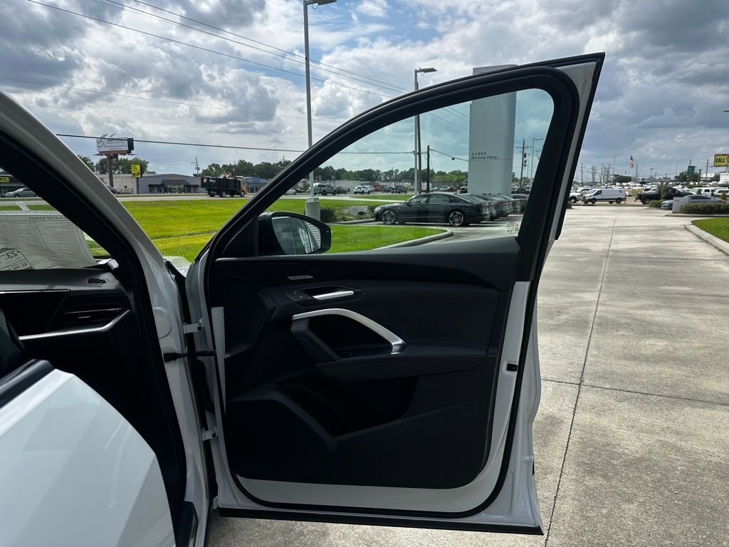 New 2026 Audi SQ5 Premium Plus image 34