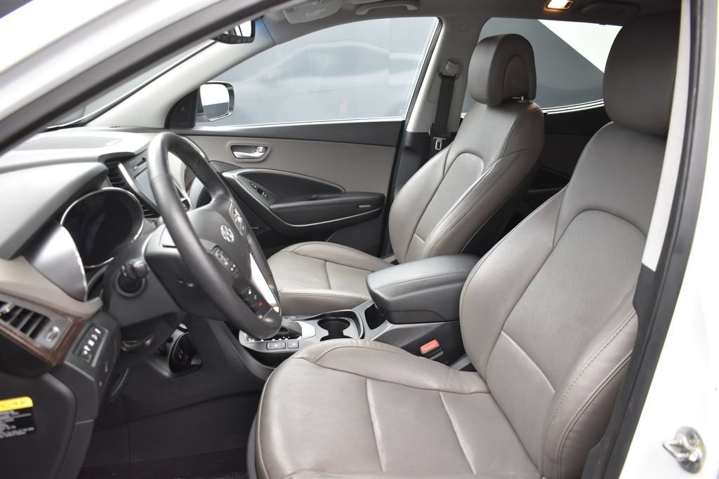 Used 2017 Hyundai Santa Fe Sport w/ 2.4L Tech Package 04 FWD image 10