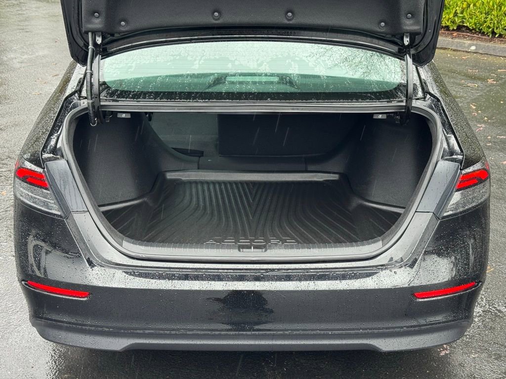 Certified 2023 Honda Accord EX image 11