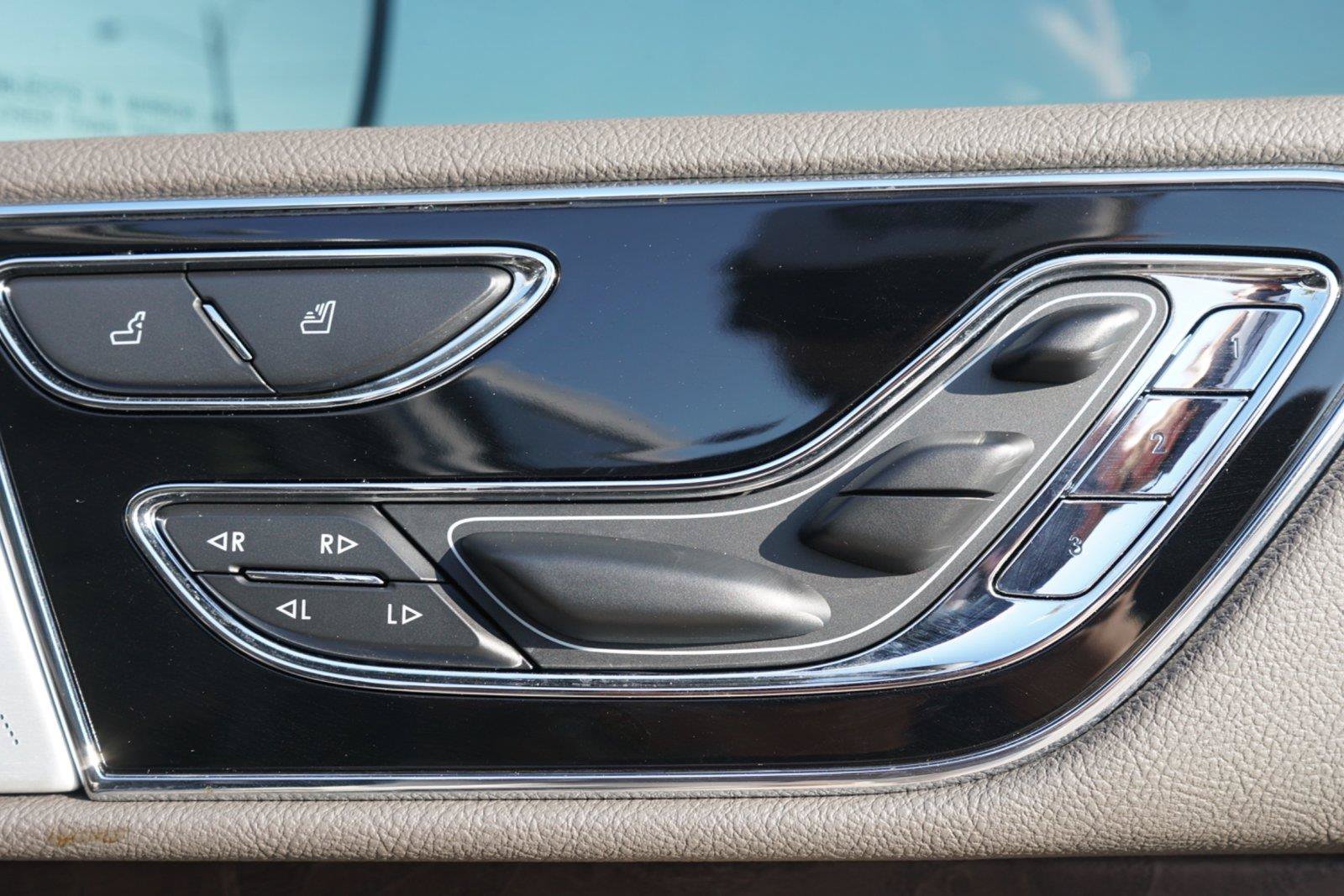 Used 2024 Lincoln Navigator Reserve AWD/4WD image 29