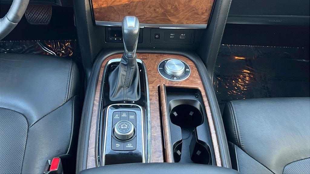 Used 2023 Nissan Armada SL w/ Captain's Chairs Package AWD/4WD image 14