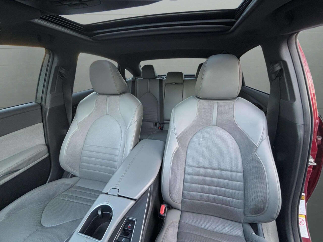 Used 2019 Toyota Avalon Touring w/ Advanced Safety Package image 17