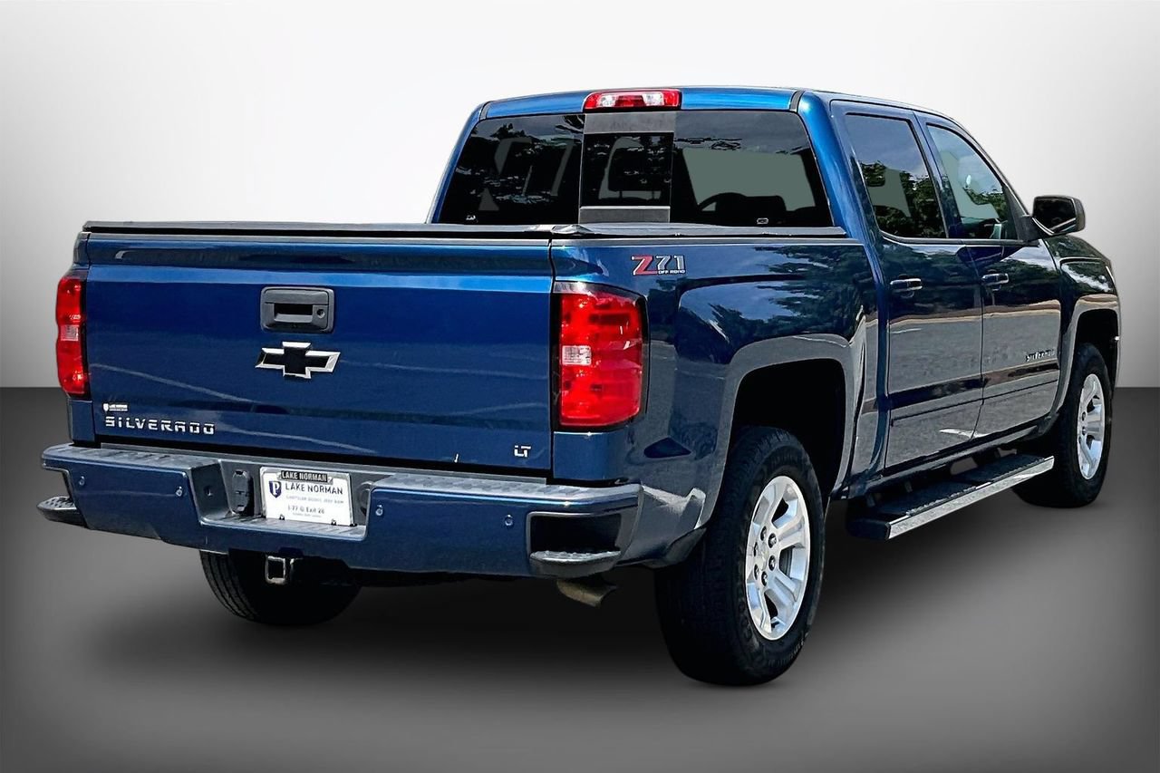 Used 2018 Chevrolet Silverado 1500 LT w/ All Star Edition AWD/4WD image 8