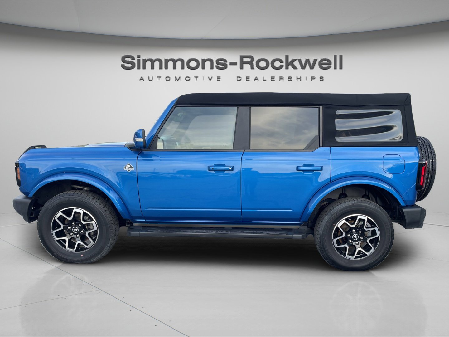 Used 2023 Ford Bronco Outer Banks image 8