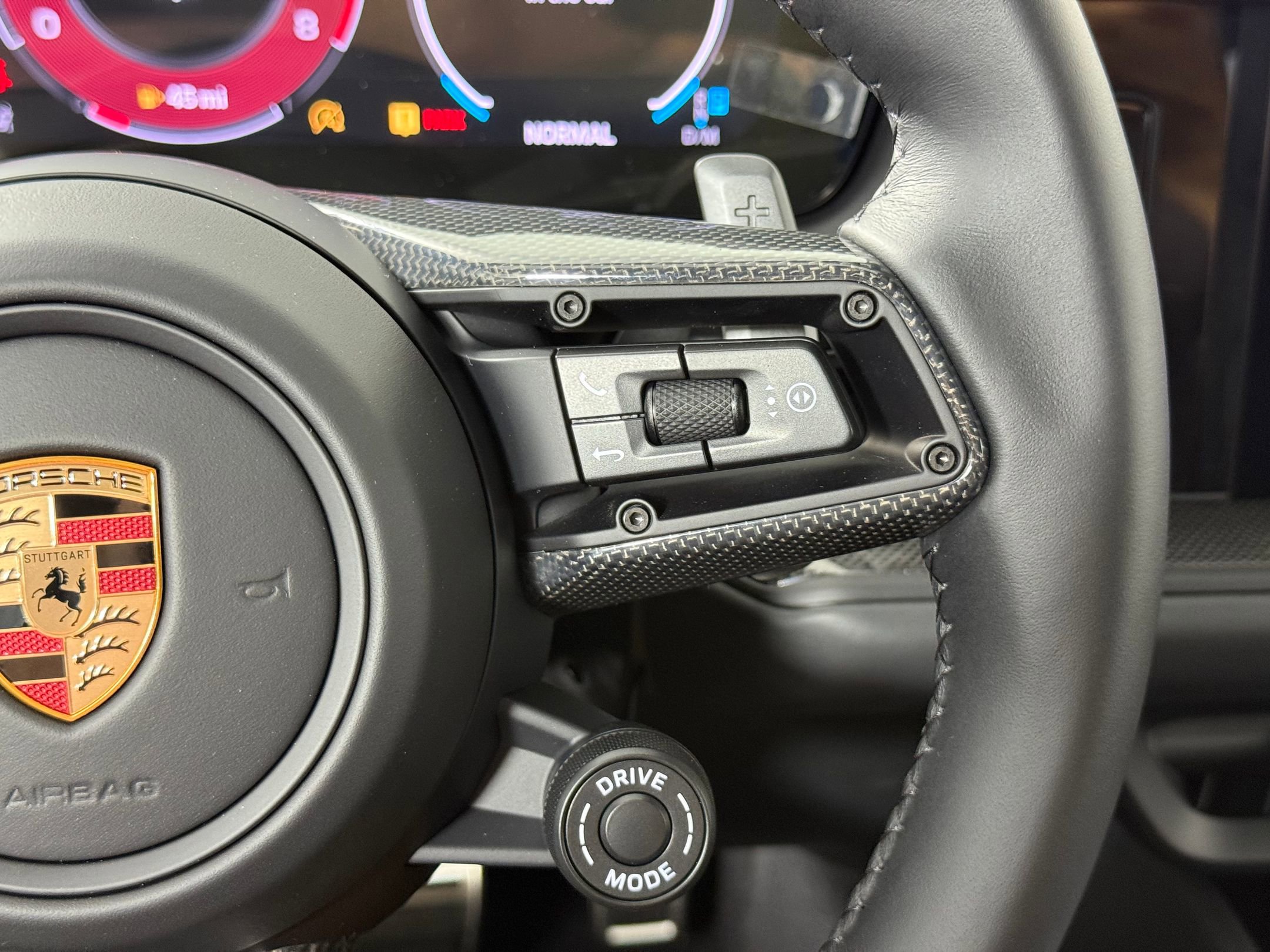 New 2026 Porsche Cayenne GTS image 27
