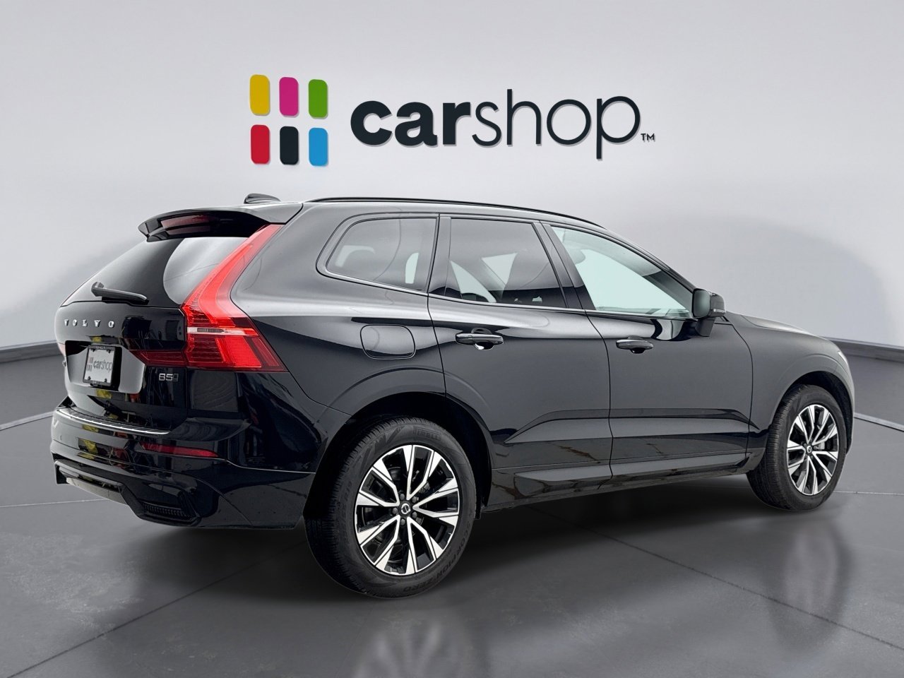 Used 2025 Volvo XC60 B5 Core image 5