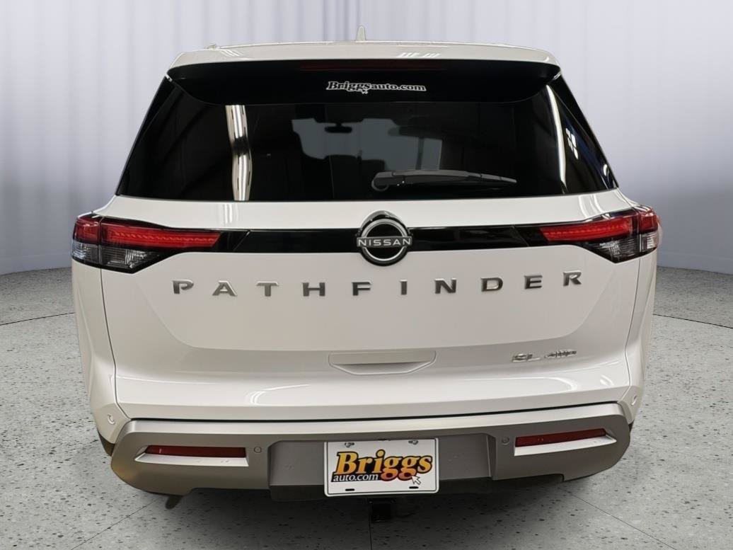 Used 2025 Nissan Pathfinder SL w/ SL Premium Package AWD/4WD image 4