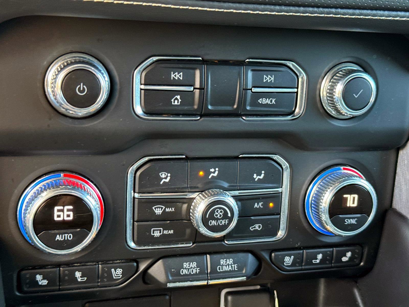 Certified 2023 GMC Yukon SLT w/ SLT Luxury Package image 20