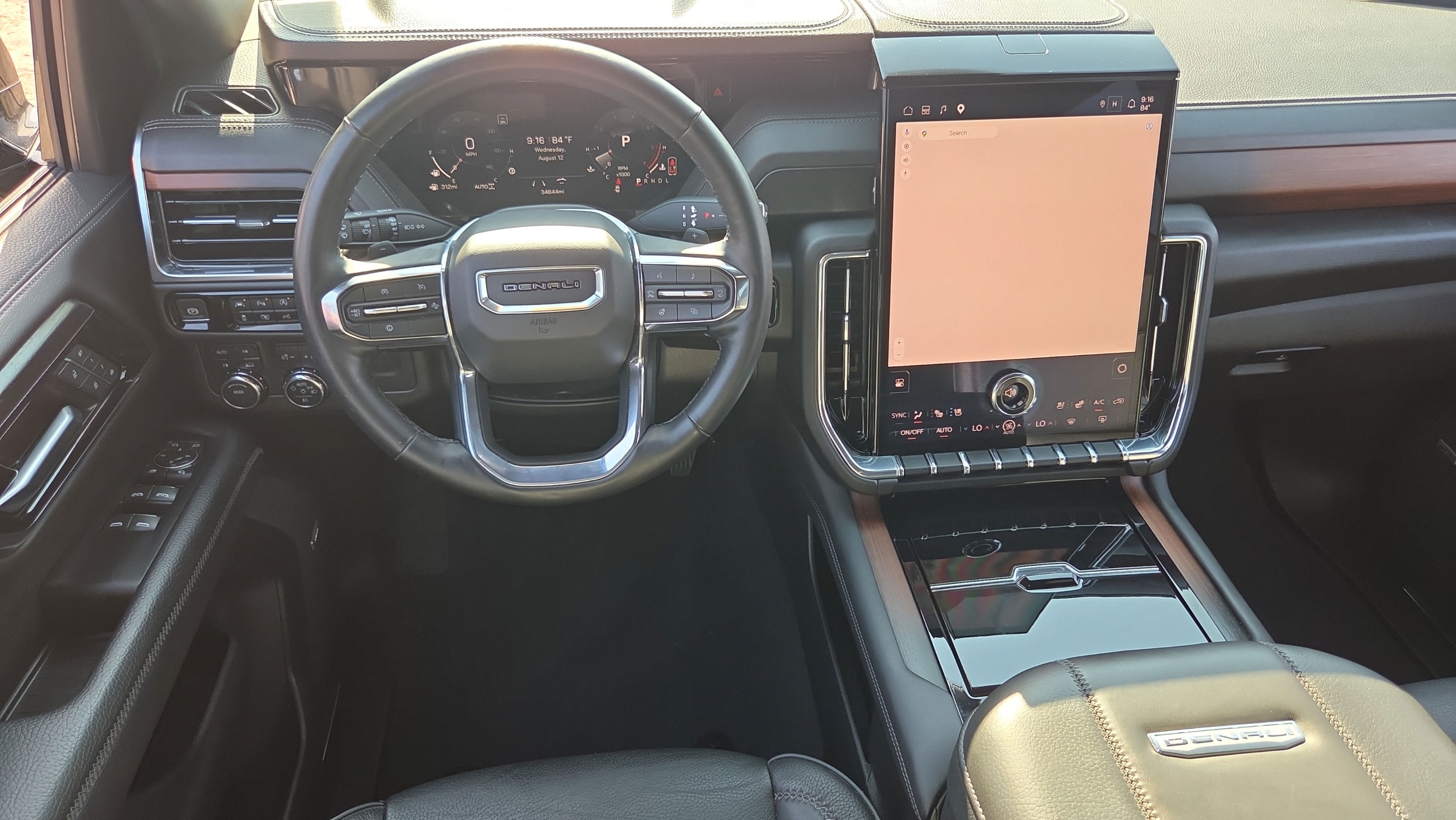 Used 2025 GMC Yukon Denali AWD/4WD image 11