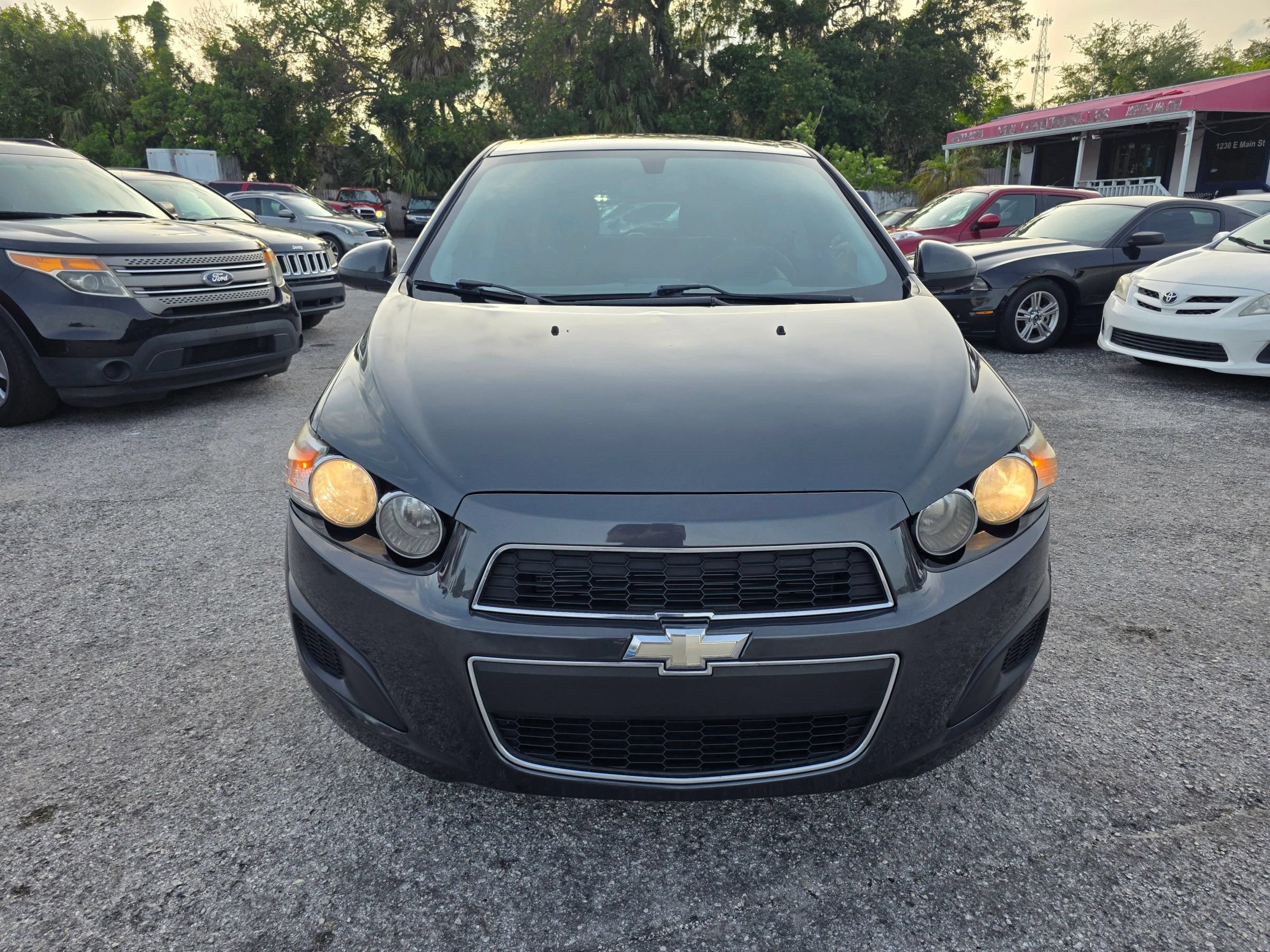 Used 2016 Chevrolet Sonic LT FWD image 2