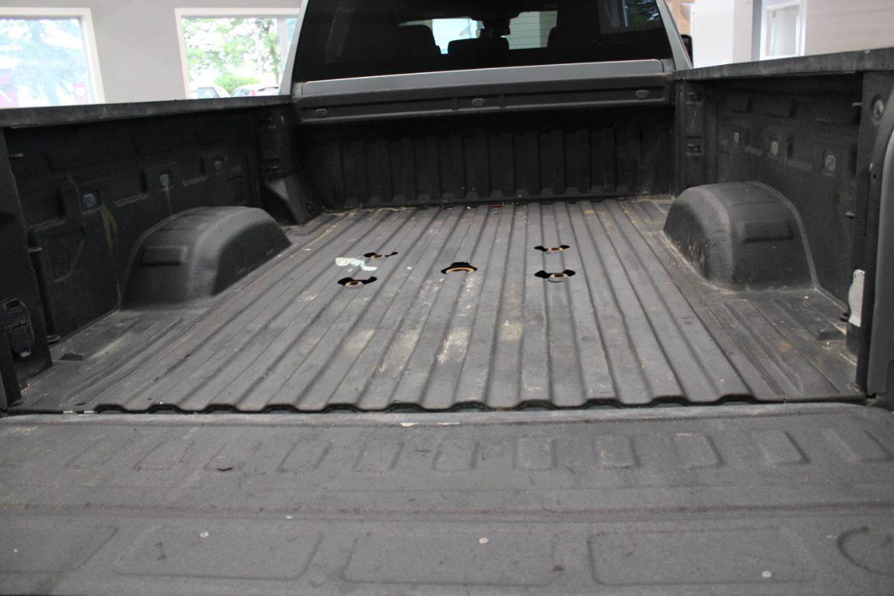 Used 2024 Chevrolet Silverado 2500 Custom w/ Custom Convenience Package AWD/4WD image 9