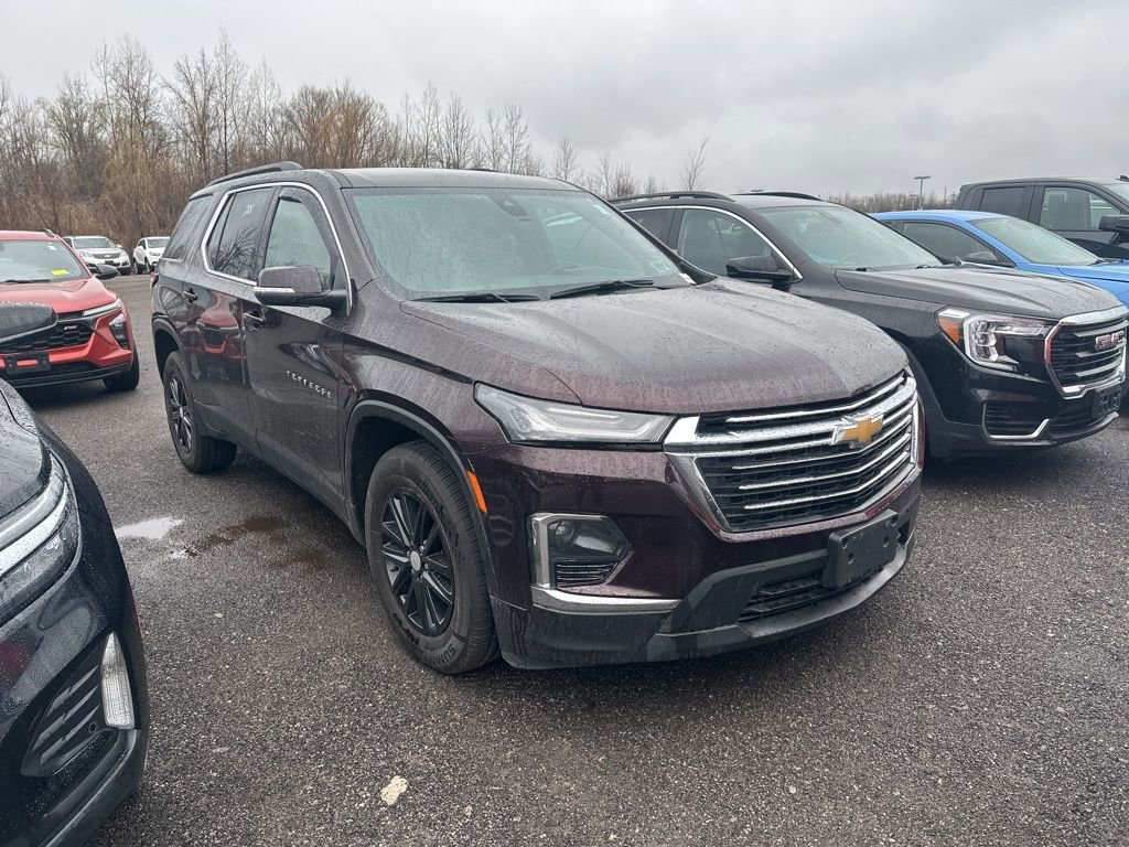 Used 2023 Chevrolet Traverse LT w/ LPO, Floor Liner Package AWD/4WD image 1