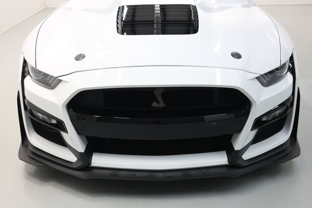 Used 2022 Ford Mustang Shelby GT500 w/ Carbon Fiber Track Pack RWD image 58