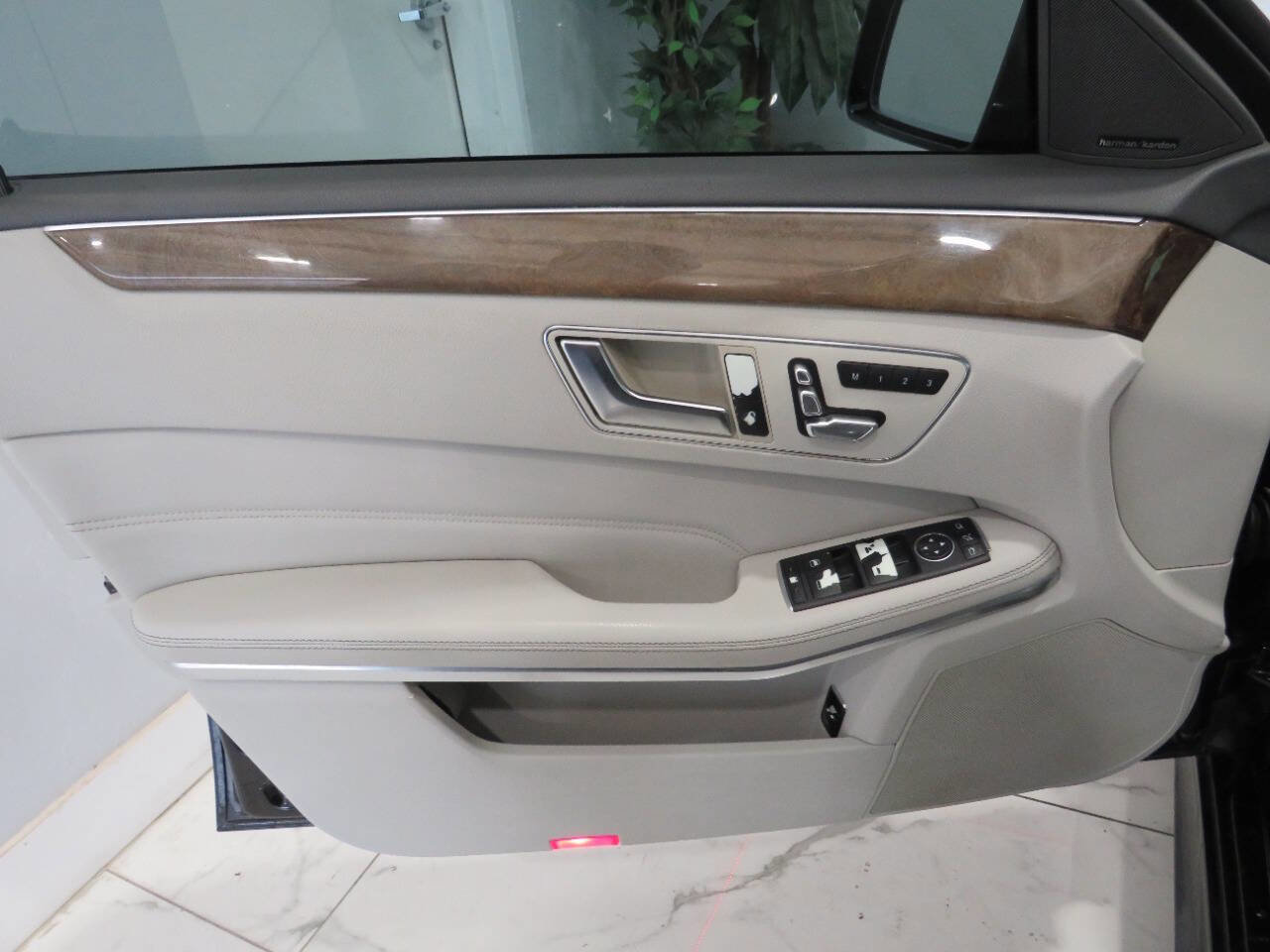 Used 2016 Mercedes-Benz E 350 Sedan w/ Premium Package image 29