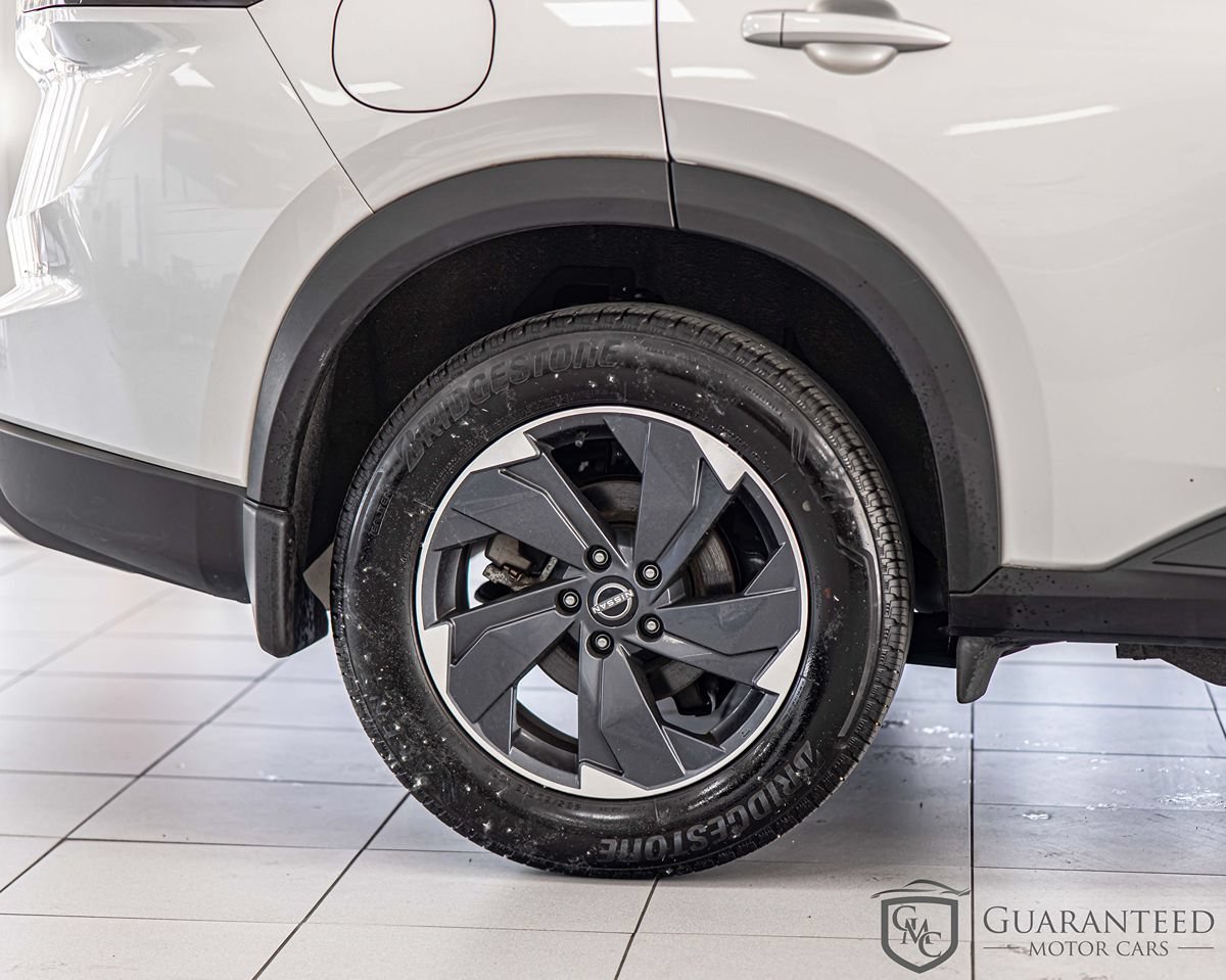 Used 2024 Nissan Rogue SV AWD/4WD image 10