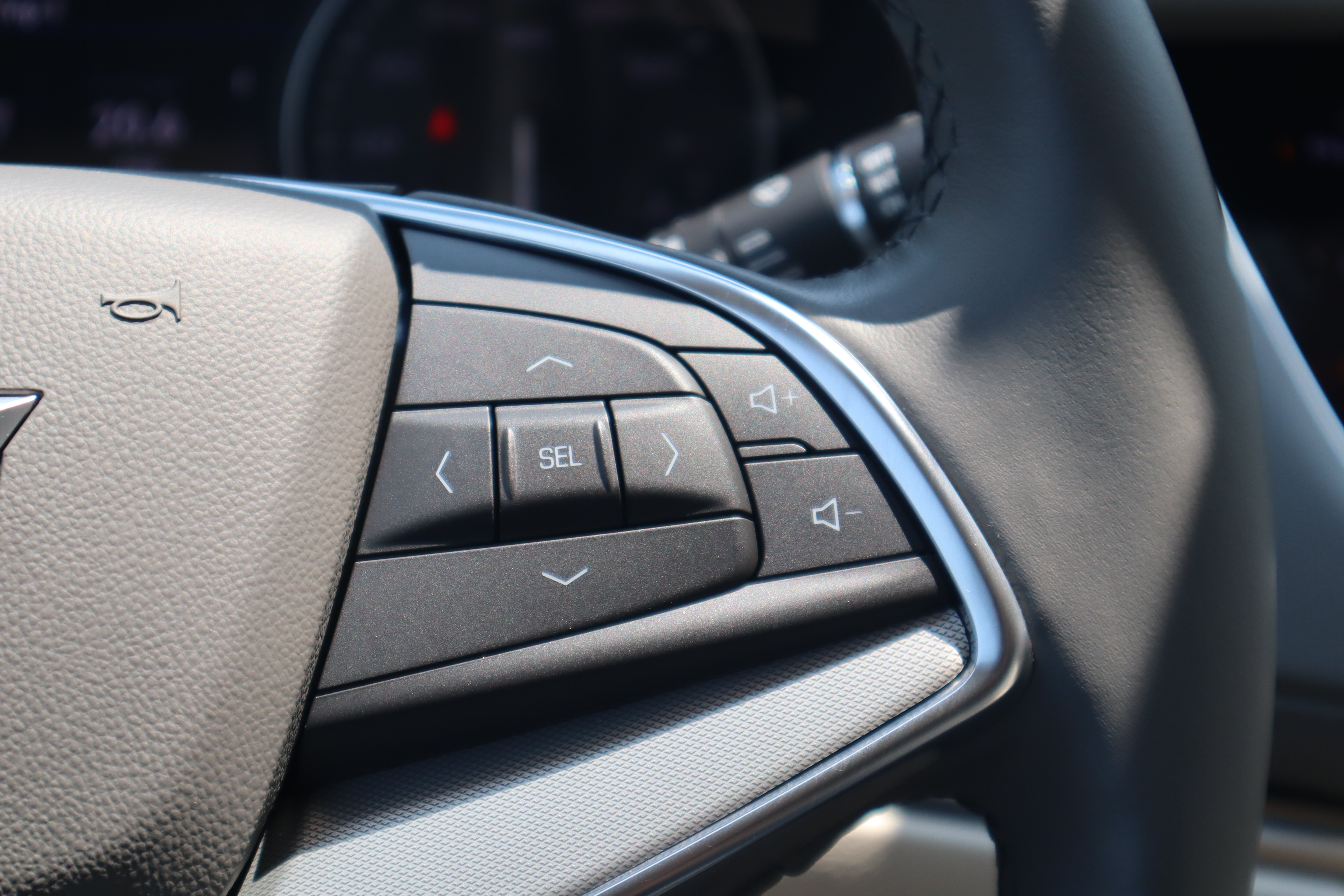 Used 2024 Cadillac XT5 Premium Luxury w/ Technology Package FWD image 14