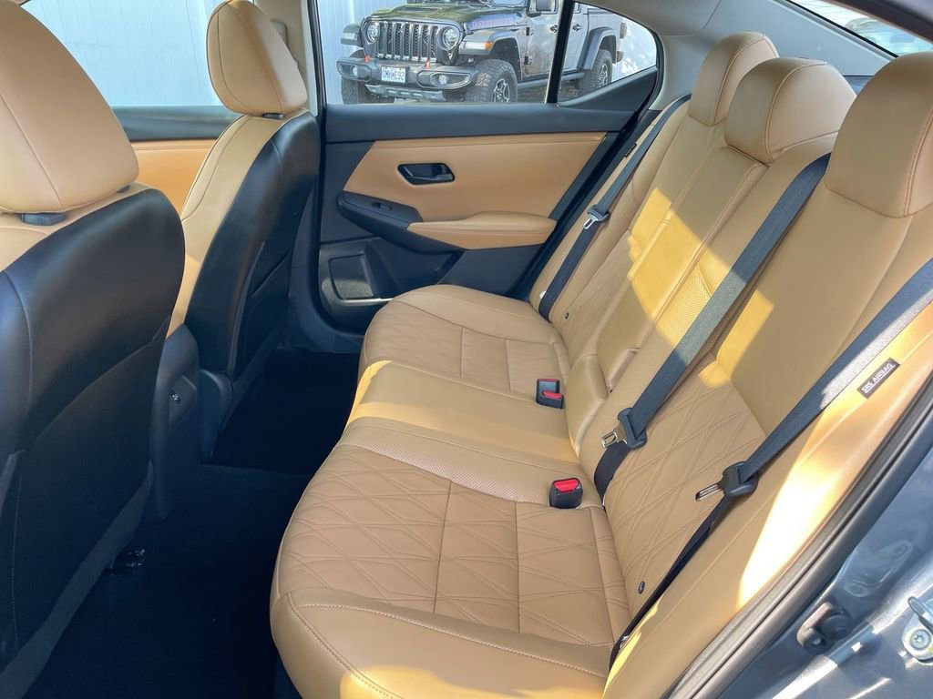 Used 2024 Nissan Sentra SV w/ SV Premium Package image 35