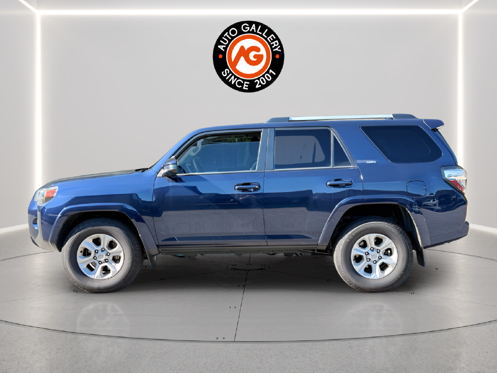 Used 2022 Toyota 4Runner SR5 RWD image 4