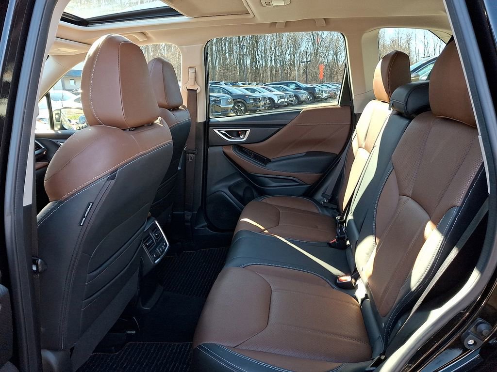 Used 2022 Subaru Forester Touring image 11