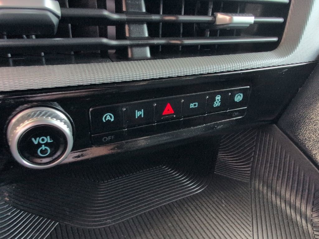 Used 2025 Ford Explorer ST-Line image 33