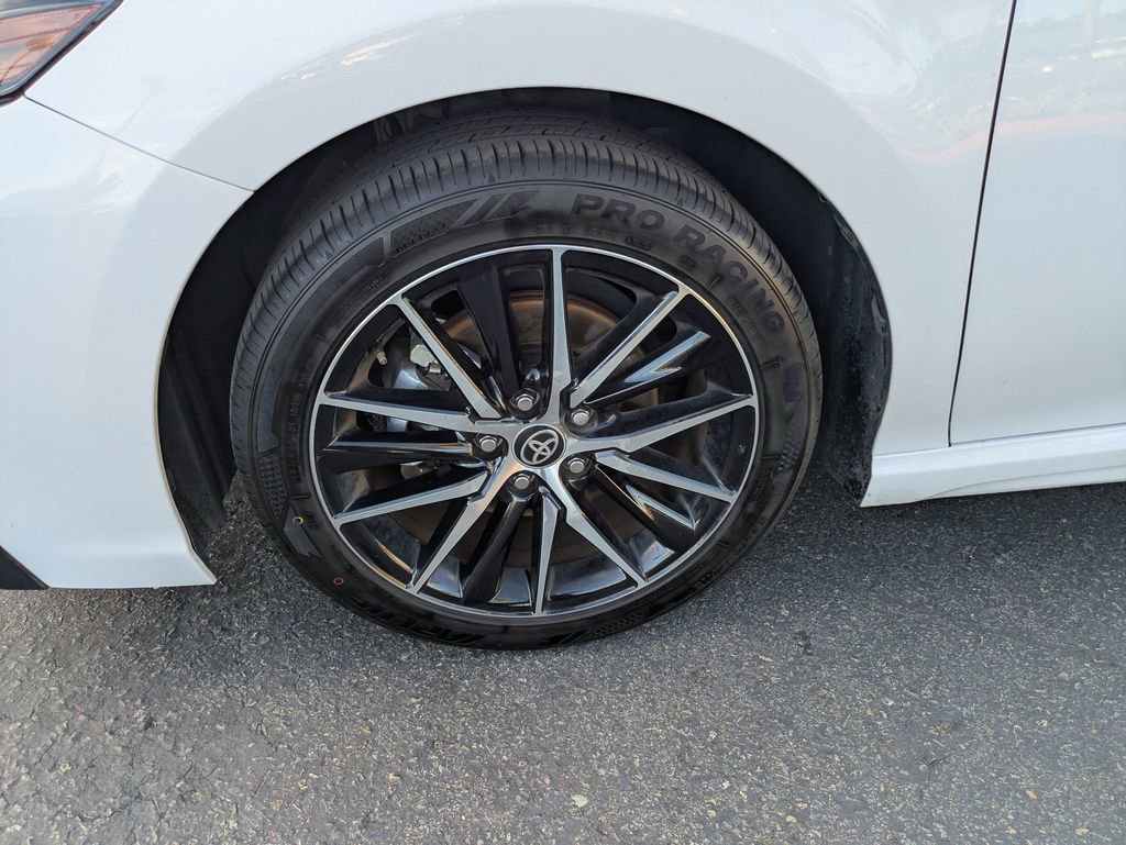 Used 2024 Toyota Camry SE image 13