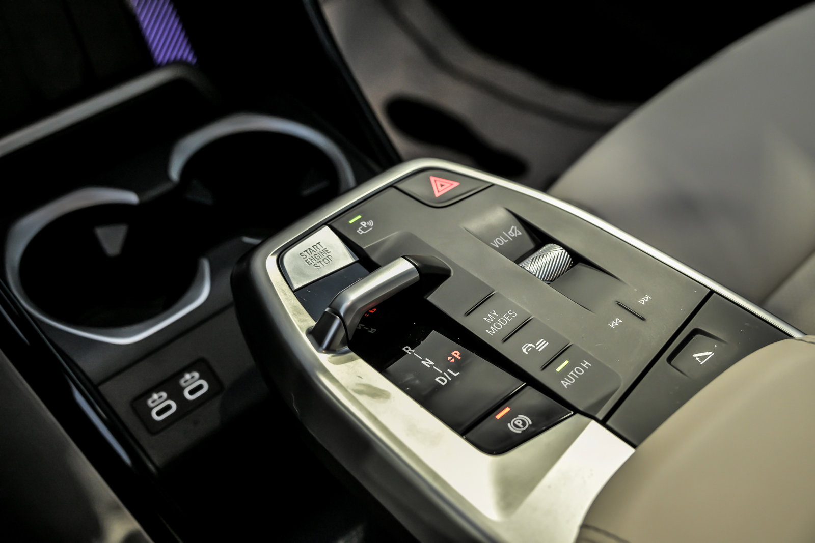 Used 2025 BMW X1 xDrive28i w/ Premium Package image 44