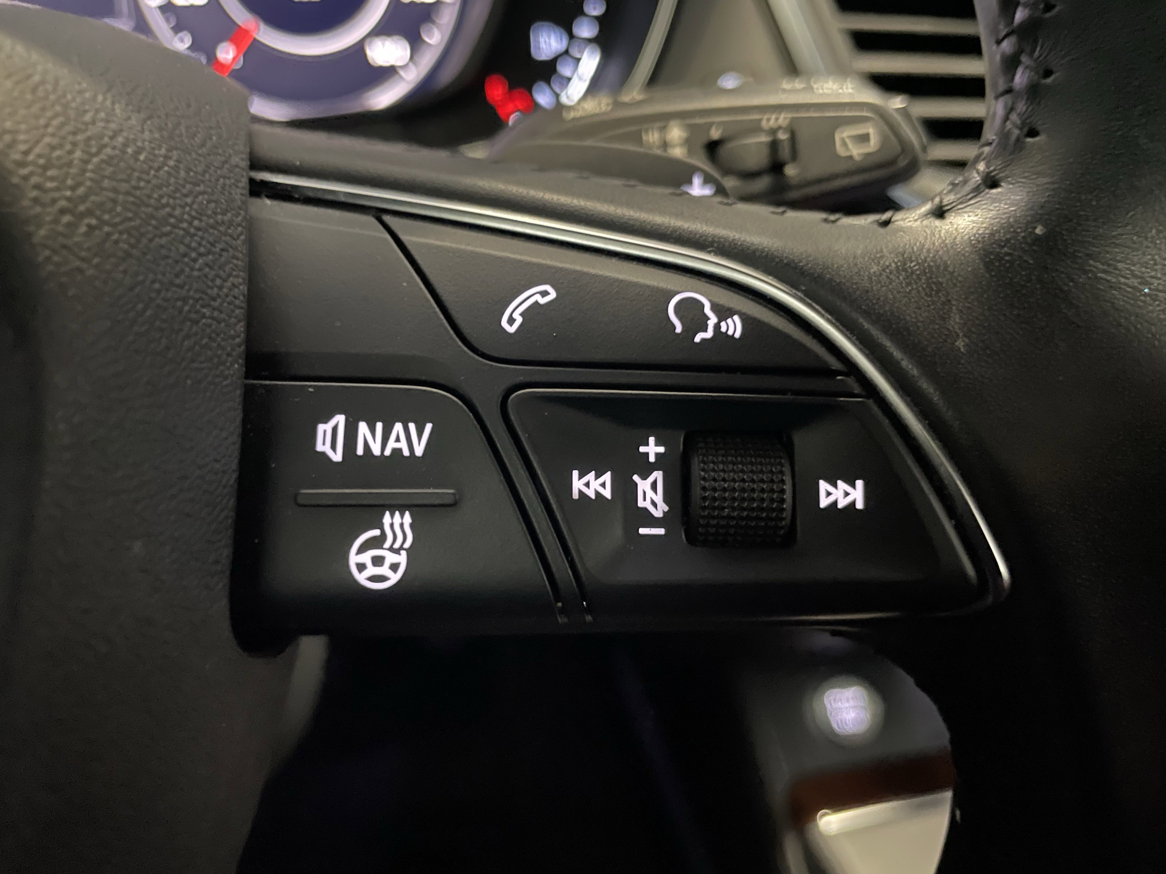 Used 2018 Audi Q5 2.0T Premium Plus image 22