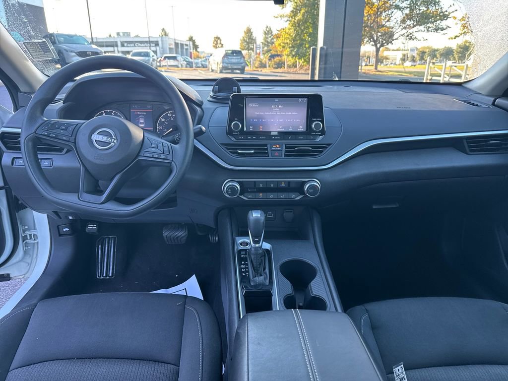 Used 2023 Nissan Altima 2.5 S image 29