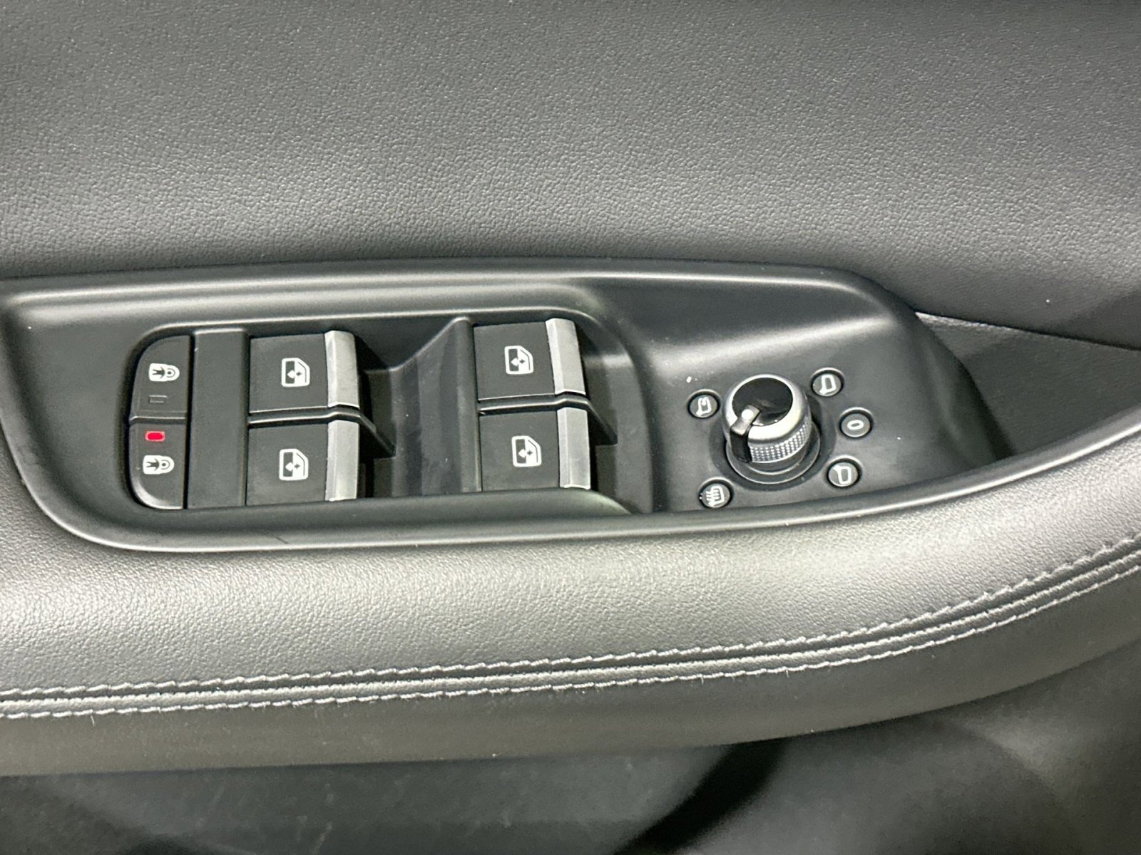 Used 2023 Audi Q7 3.0T Premium Plus image 16