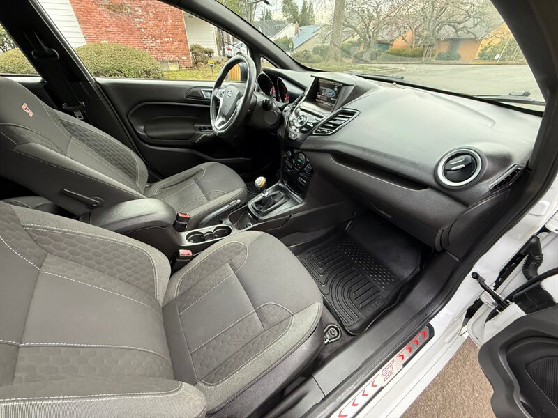 Used 2015 Ford Fiesta ST FWD image 10