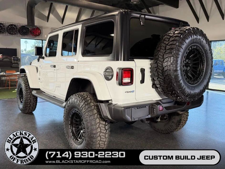 Used 2024 Jeep Wrangler Unlimited AWD/4WD image 9