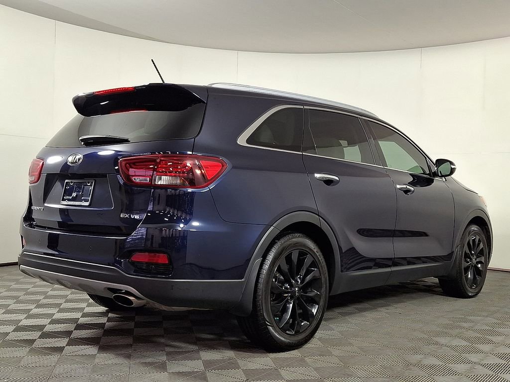 Used 2020 Kia Sorento EX image 9