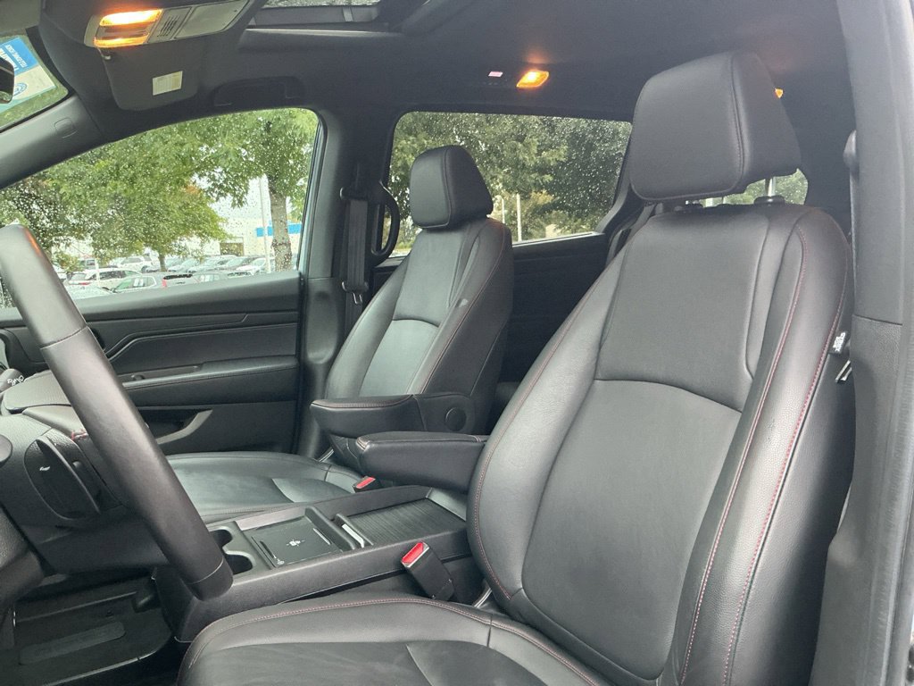 Used 2025 Honda Odyssey Sport-L image 18