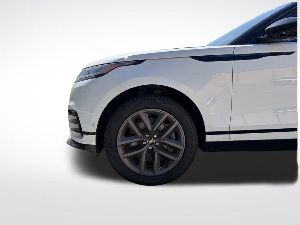 Certified 2026 Land Rover Range Rover Velar Dynamic SE AWD/4WD image 9