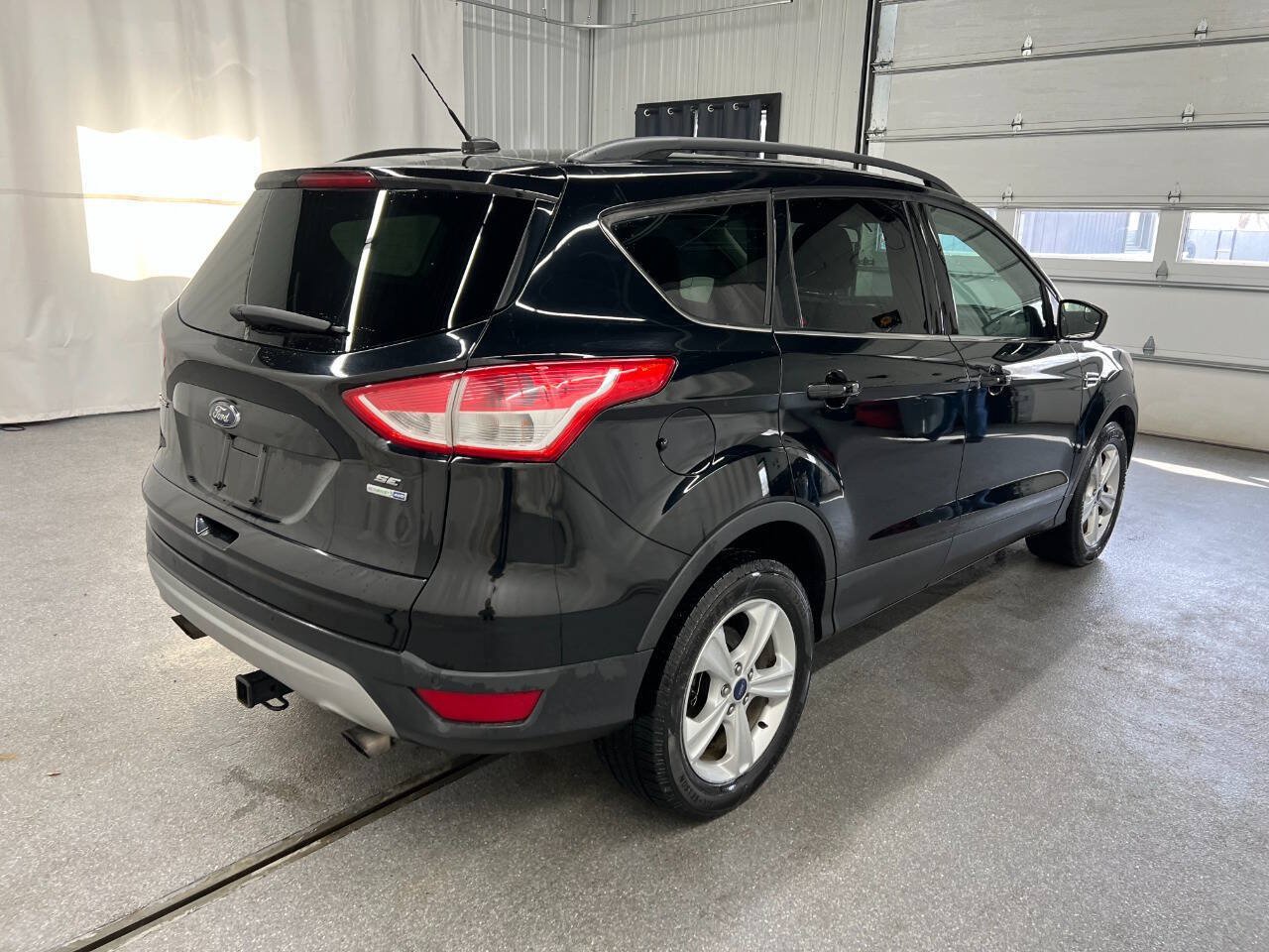 Used 2016 Ford Escape SE w/ Equipment Group 201A AWD/4WD image 4