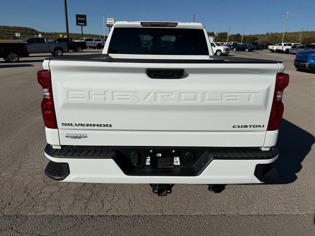 Used 2023 Chevrolet Silverado 1500 Custom image 5