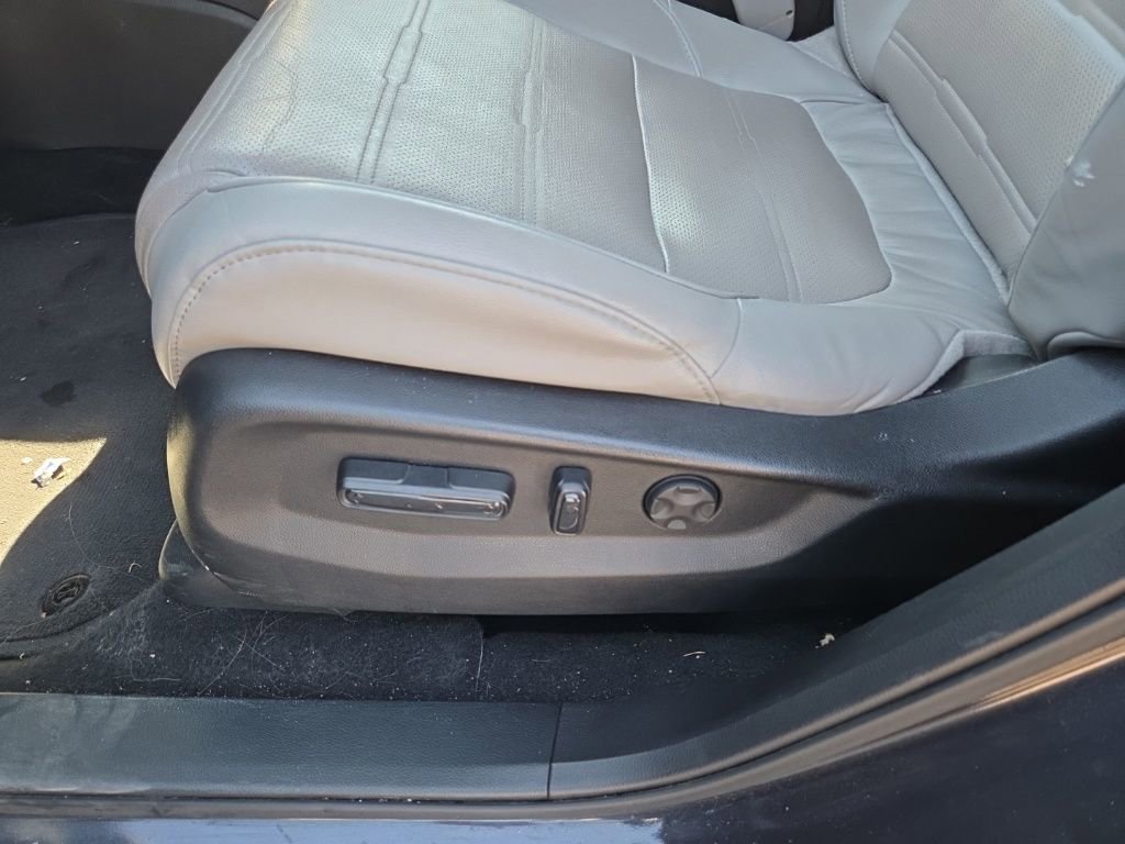 Used 2018 Honda CR-V Touring image 10