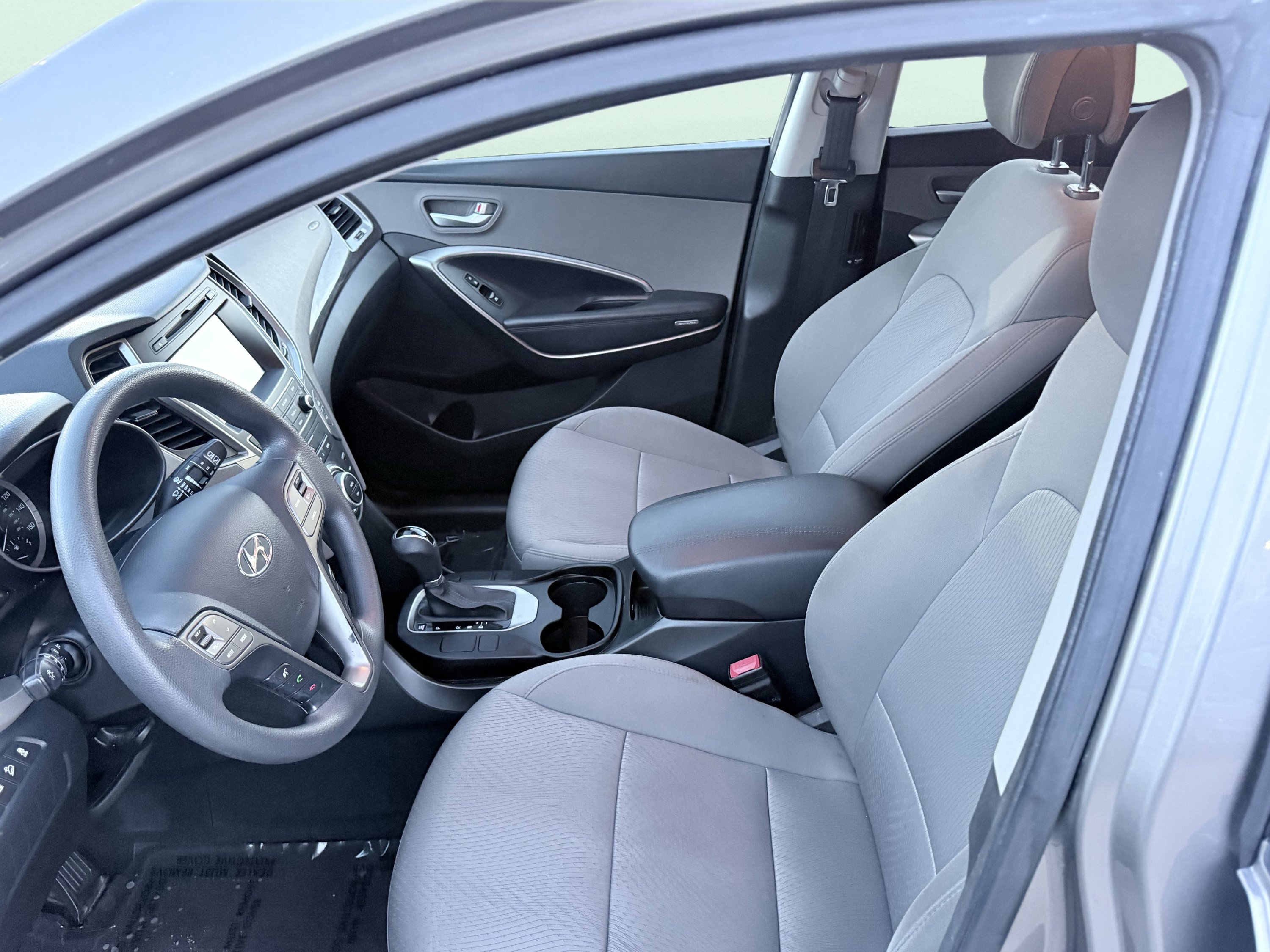 Used 2017 Hyundai Santa Fe Sport FWD image 21