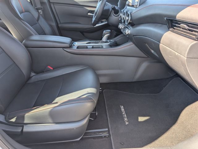 Used 2025 Nissan Sentra SR w/ SR Premium Package image 26