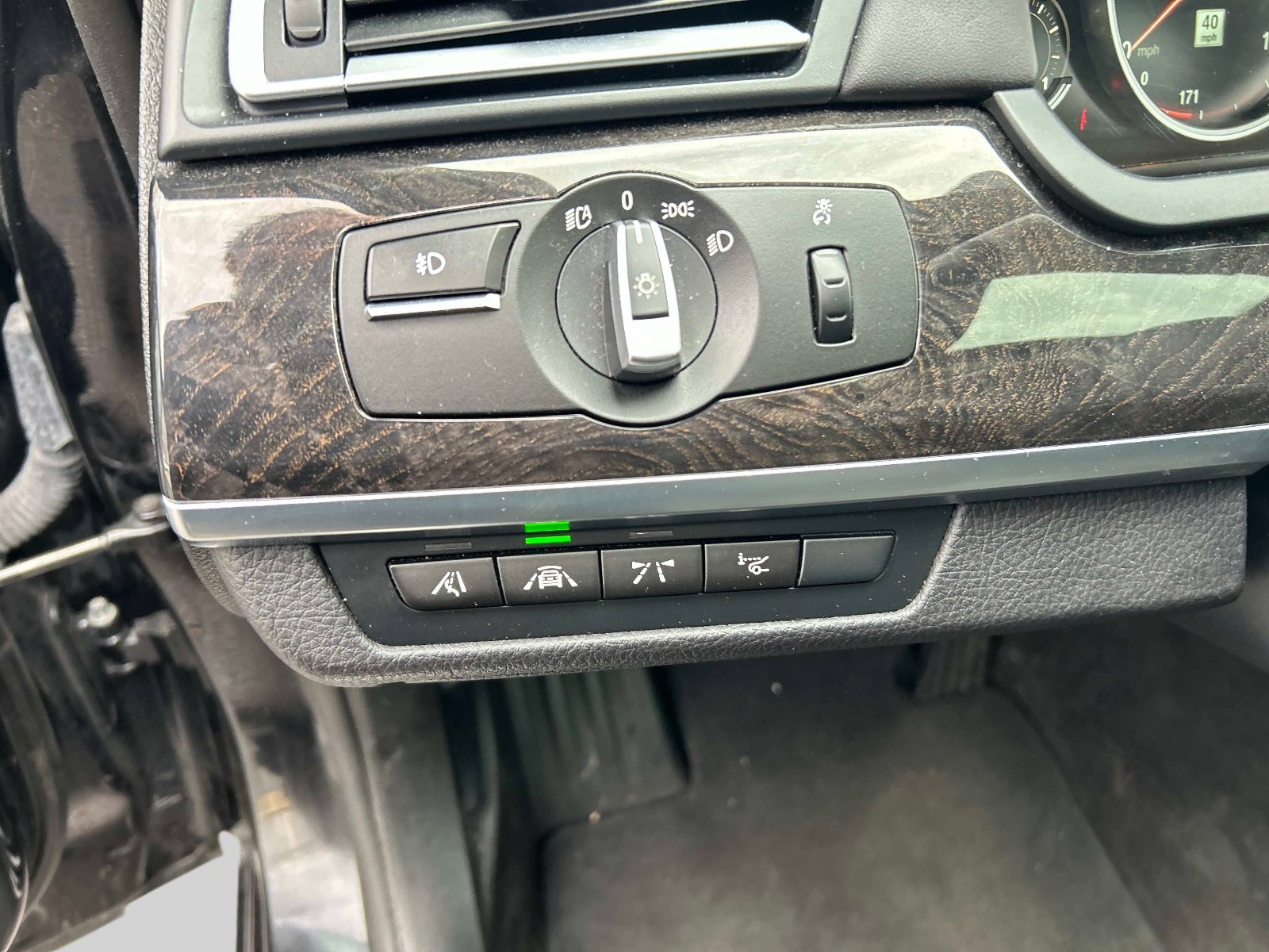 Used 2014 BMW 750Li xDrive AWD/4WD image 22