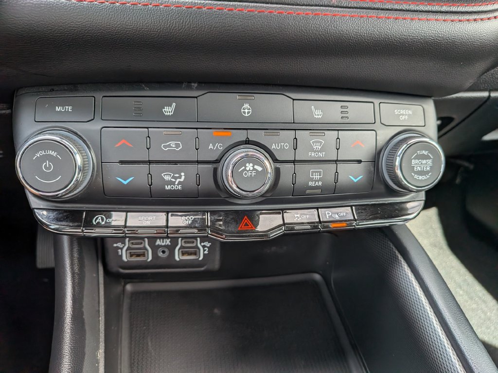 Used 2025 Dodge Durango GT AWD/4WD image 15