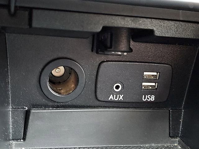 Used 2017 Subaru Outback 2.5i Premium image 24