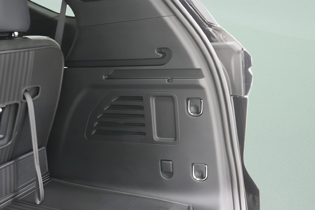 New 2026 Chevrolet Traverse LT w/ Driver Confidence Package FWD image 26