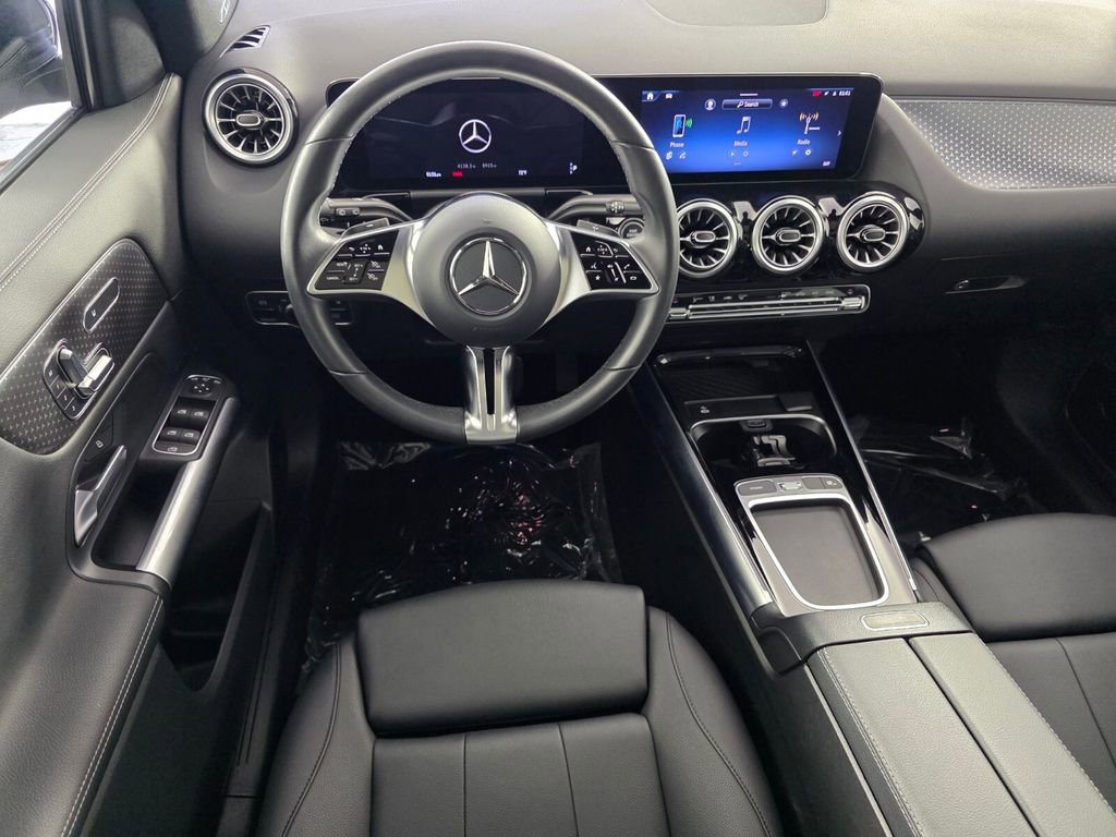 Certified 2025 Mercedes-Benz GLA 250 image 13